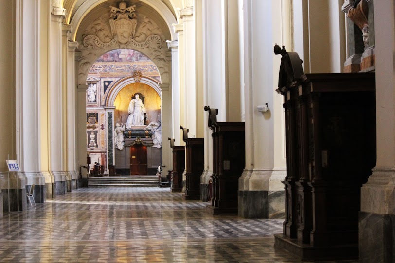 Лица, маски, дожди и метели