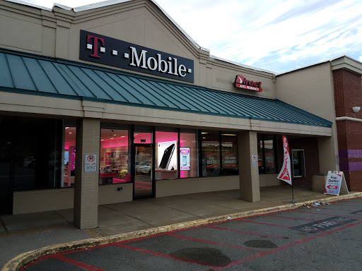 Cell Phone Store «T-Mobile», reviews and photos, 861 Joe Frank Harris Pkwy SE #8, Cartersville, GA 30120, USA