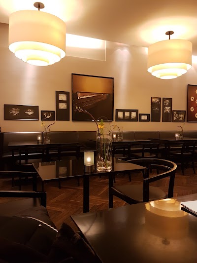 Photos of Caf&eacute; Mathisen