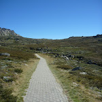 On the Path near Basin Tbar (271376)