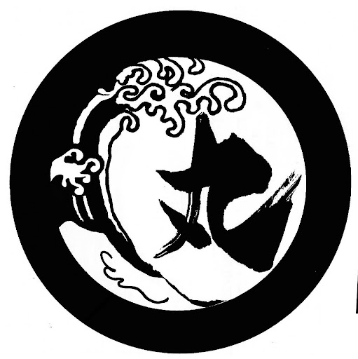 Maru Japanese Noodle Shop logo
