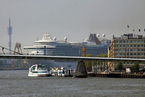 P&O Cruises - Azura