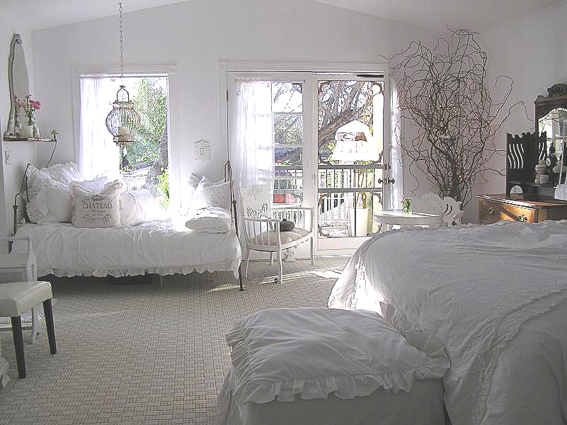 Cutepinkstuff...AND MORE!: WHITE