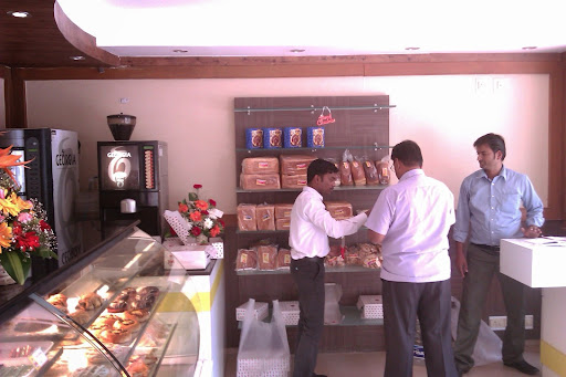 JM Cake Shop, DB Rd, RS Puram, Opposite to Savitha Hall, DB Road, Coimbatore, Tamil Nadu 641002, India, Cake_Shop, state TN