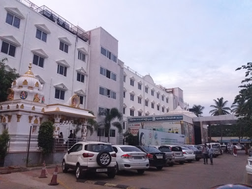 Apollo BGS Hospitals, Adhichunchanagiri Road, Kuvempunagar, Mysuru, Karnataka 570023, India, Hospital, state KA