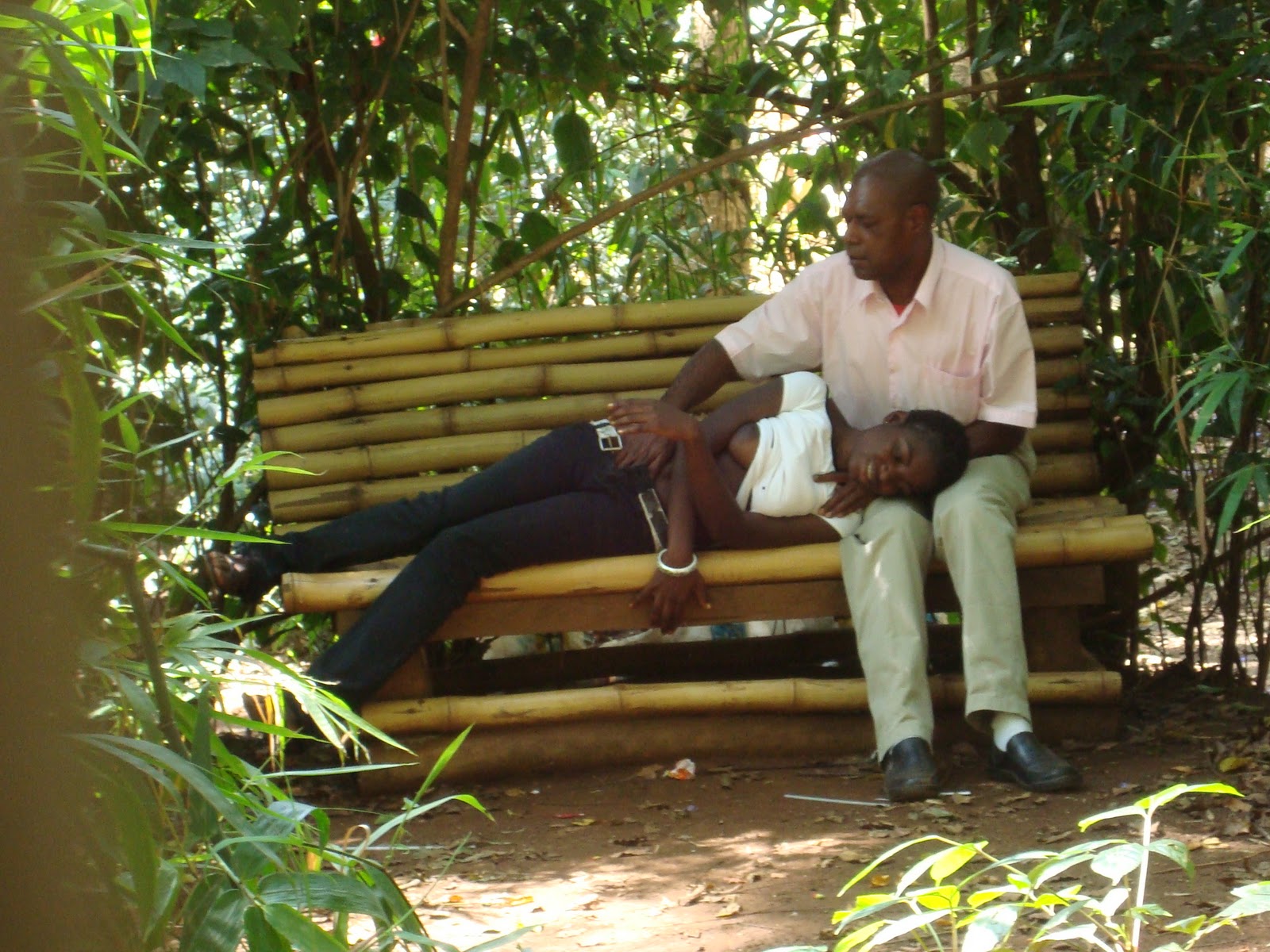 Muliro Gardens Bench Kenya Caught Shame Kakamega Naija Kenyan Camera Masind...