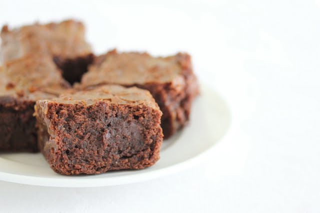 close-up photo of a brownie