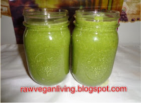coconut dates almond kale green smoothie