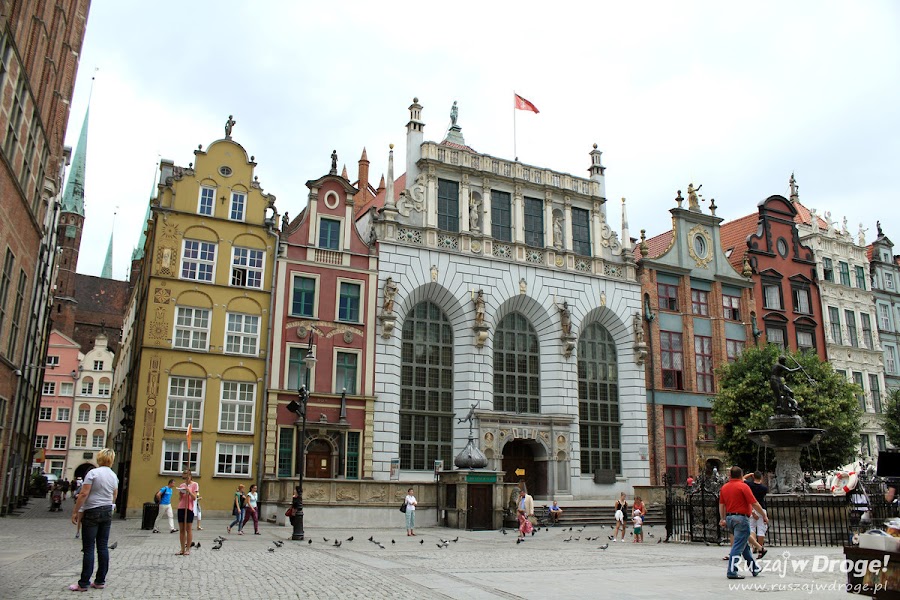 Gdańsk Długi Targ - Widok na Dwór Artusa