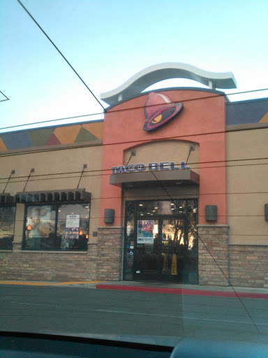 Mexican Restaurant «Taco Bell», reviews and photos, 5850 Del Amo Blvd, Lakewood, CA 90713, USA
