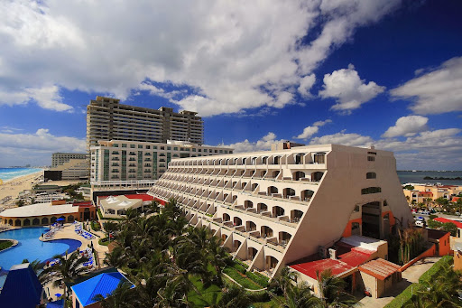 Golden Parnassus, Blvd. Kukulcan Lt37, Zona Hotelera, 77500 Cancún, Q.R., México, Complejo hotelero | TLAX