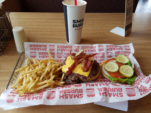 Hamburger Restaurant «Smashburger», reviews and photos, 913 Central Park Ave, Scarsdale, NY 10583, USA