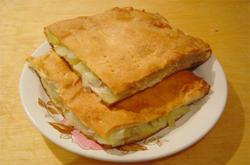  Пирог с картошкой из слоеного теста