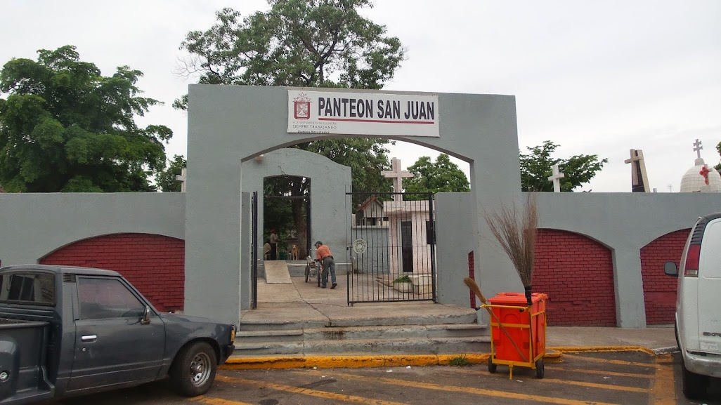 Image result for imágenes del panteón san Juan en Culiacán