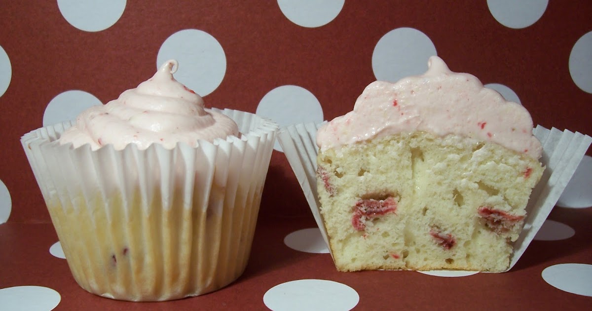 Faking Fancy Cupcakes: Strawberry Short-Cupcake