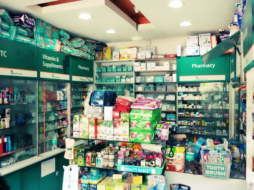 Apollo Pharmacy, Shop No.7, Aabha Chs, Phadke Road, Dombivali East, Thane, Maharashtra 421201, India, Chemist, state MH