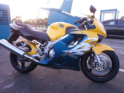 Photos of Cama Motors