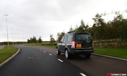 road-test-2012-land-rover-discovery-4-hse-luxury-pack-004