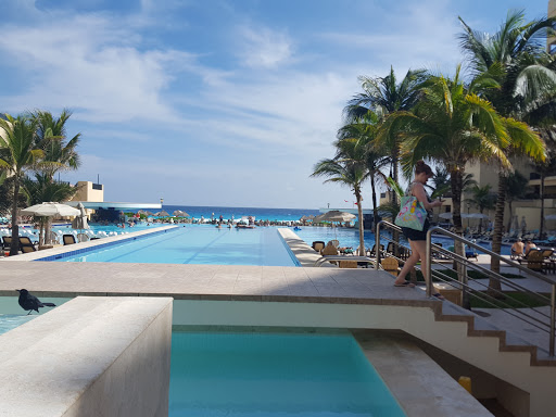The Royal Sands, Km. 13.5, Boulevard Kukulcán, Zona Hotelera, 77500 Cancún, QROO, México, Actividades recreativas | SON