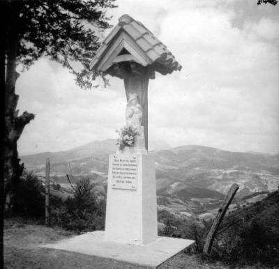 Monumento a la Virgen de Dorleta, patrona de los ciclistas