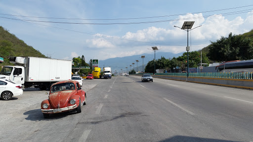 Gasolinera PEMEX ES 4572, Carretera México-Acapulco Kilómetro 267.6, Tierras Prietas, 39017 Chilpancingo de los Bravo, Gro., México, Estación de servicio | GRO