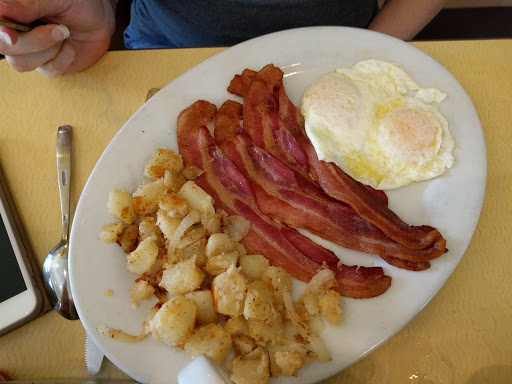 Breakfast Restaurant «First Watch - South Broadway», reviews and photos, 1080 S Broadway Suite 301, Lexington, KY 40504, USA