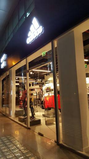 Adidas Outlet Store - Al Ain, Abu Dhabi (+971 3 764 0833)