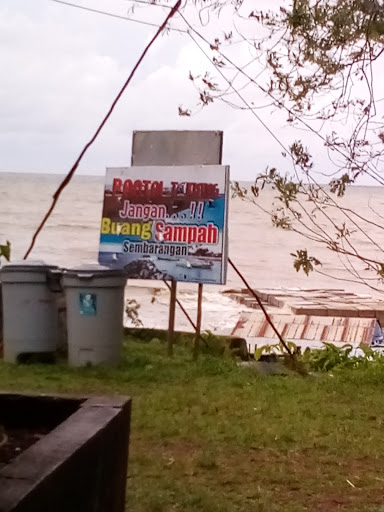 photo of pantai wisata takisung