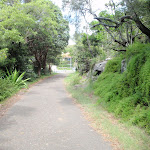 Path leading towards road (255131)