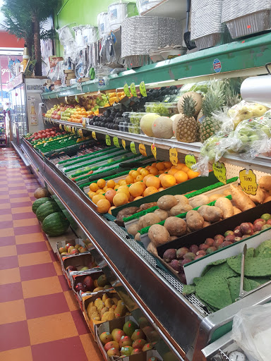 Supermarket «Super Mercado Roman», reviews and photos, 6978 N Clark St, Chicago, IL 60626, USA