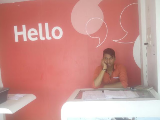 Vodafone Mini Store, Singh Complex, Near Dr. R.P. Dokanias Clinic, Nh-31,, Line Bazar, Purnea, Bihar 854301, India, Telephone_Service_Provider_Store, state BR