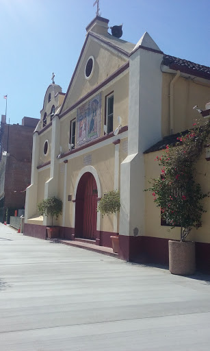 El Pueblo Parking
