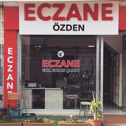 Özden Eczanesi logo