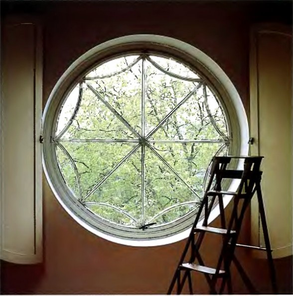 Simple Round Window Design 