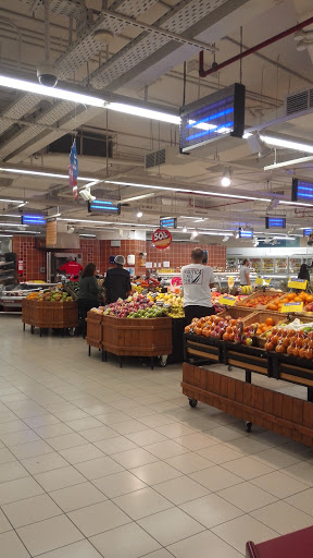 Carrefour Market, Cluster C - Dubai - United Arab Emirates, Store, state Dubai