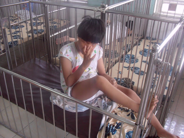 Nhận xin các loại quần áo, chăn gối cũ, đồ chơi, sách truyện cũ, để làm từ thiện.Thân - 7