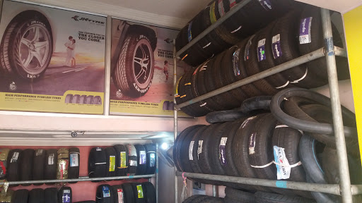 Shukla Tyres, NH 86, Naya Mohalla, Chhatarpur, Madhya Pradesh 471001, India, Mobile_Phone_Repair_Shop, state MP