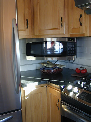 Can I see your non-built in microwaves?
