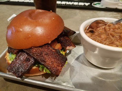 Barbecue Restaurant «SmokeHouse Tailgate Grill», reviews and photos, 320 Mamaroneck Ave, Mamaroneck, NY 10543, USA