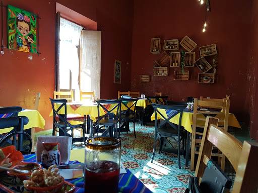 Restorán Sin Tantita Pena, Colón 132 esquina con Hornedo, Centro, 20000 Aguascalientes, Ags., México, Pub restaurante | AGS