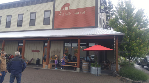 American Restaurant «red hills market», reviews and photos, 155 SW 7th St, Dundee, OR 97115, USA
