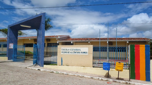 Escola Pedro de Alcantara Ramos, R. João Martins, S/N - Centro, Itaíba - PE, 56550-000, Brasil, Entidade_Pública, estado Pernambuco