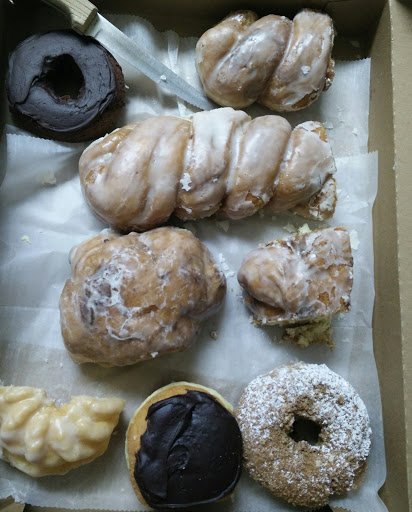 Donut Shop «Donut-King», reviews and photos, 658 First Capitol Dr, St Charles, MO 63301, USA