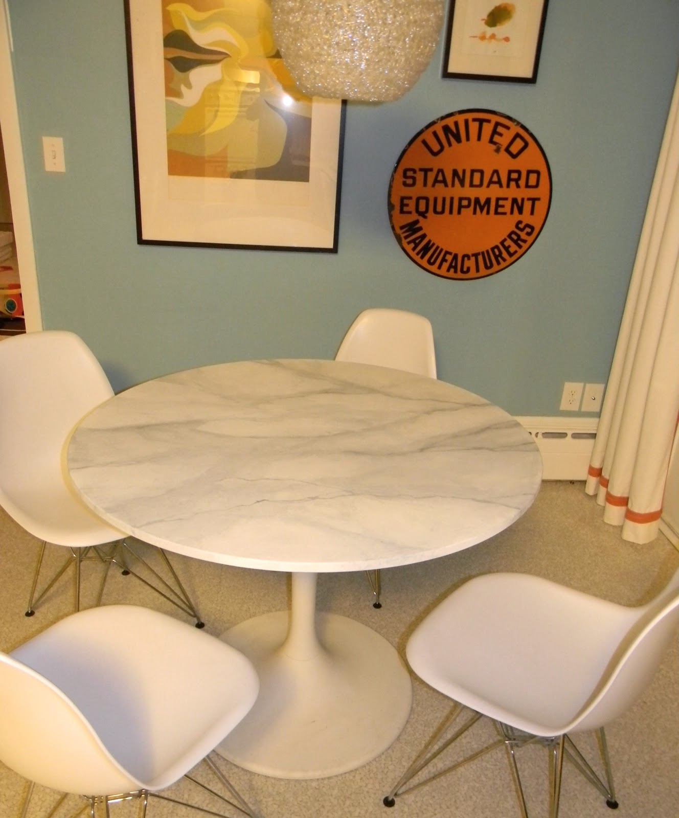 GORGEOUS SHINY THINGS: How To Happy Hour- Faux Carrara Marble + IKEA hack