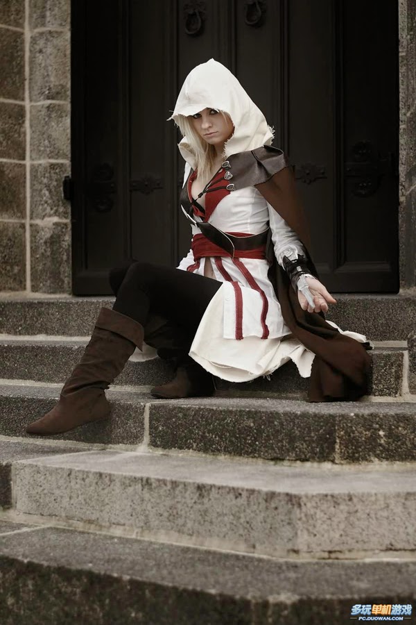 Bộ cosplay tuyệt đẹp về sát thủ Ezio phiên bản nữ - Ảnh 6