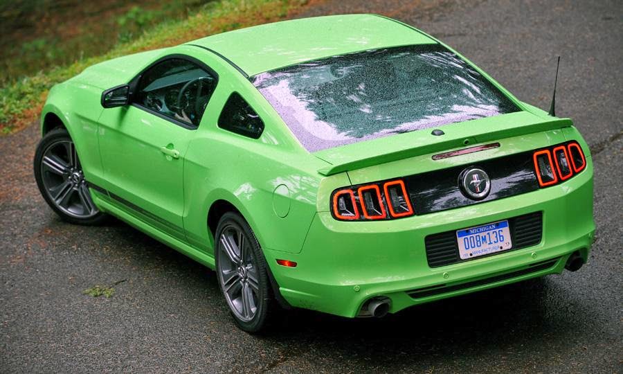 2013 Ford Mustang V6 Premium coupe review notes