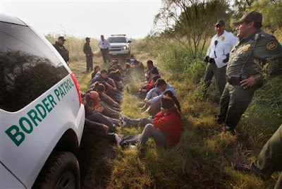 Obama enjoys strong Latino support despite record deportations