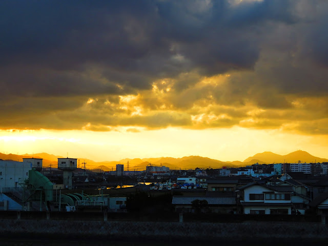 吉田太陽の丘公園から夕方の風景-4