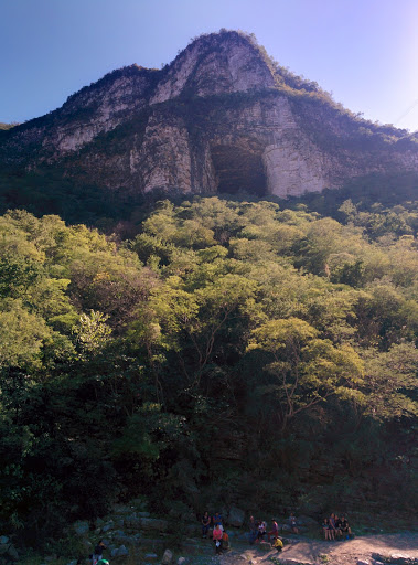 Cueva De Los Murciélagos, 67300 n l, Agustín Lara 1000, Piedra de Fierro, 67300 Santiago, N.L., México, Atracción turística | NL