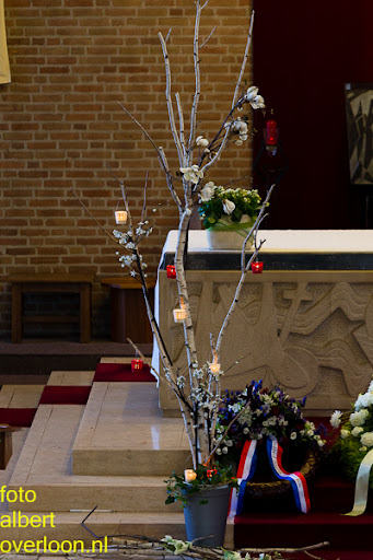 herdenkingsdienst en een stille tocht naar het Engelse kerkhof 12-10-2014 (25).jpg